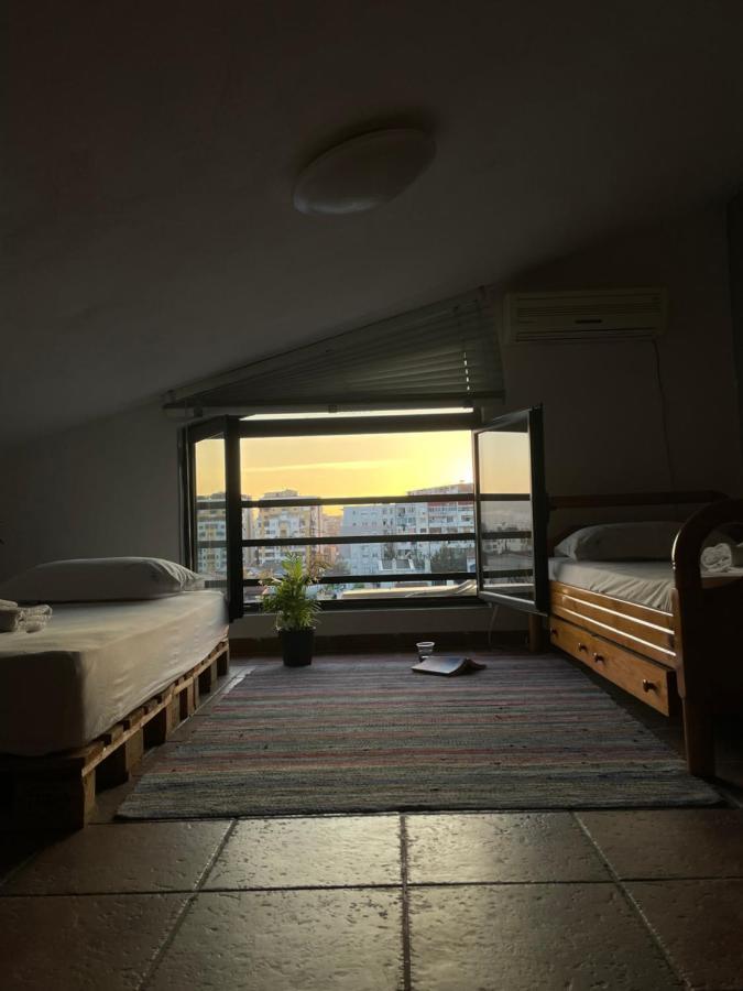 טיראנה Cozy Big Apartment With Balcony מראה חיצוני תמונה
