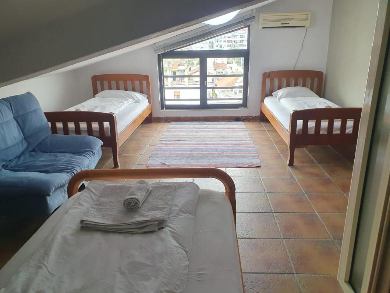טיראנה Cozy Big Apartment With Balcony מראה חיצוני תמונה