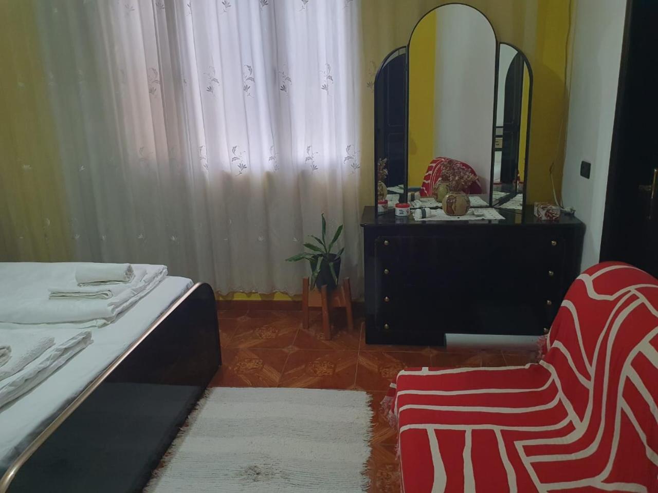 טיראנה Cozy Big Apartment With Balcony מראה חיצוני תמונה