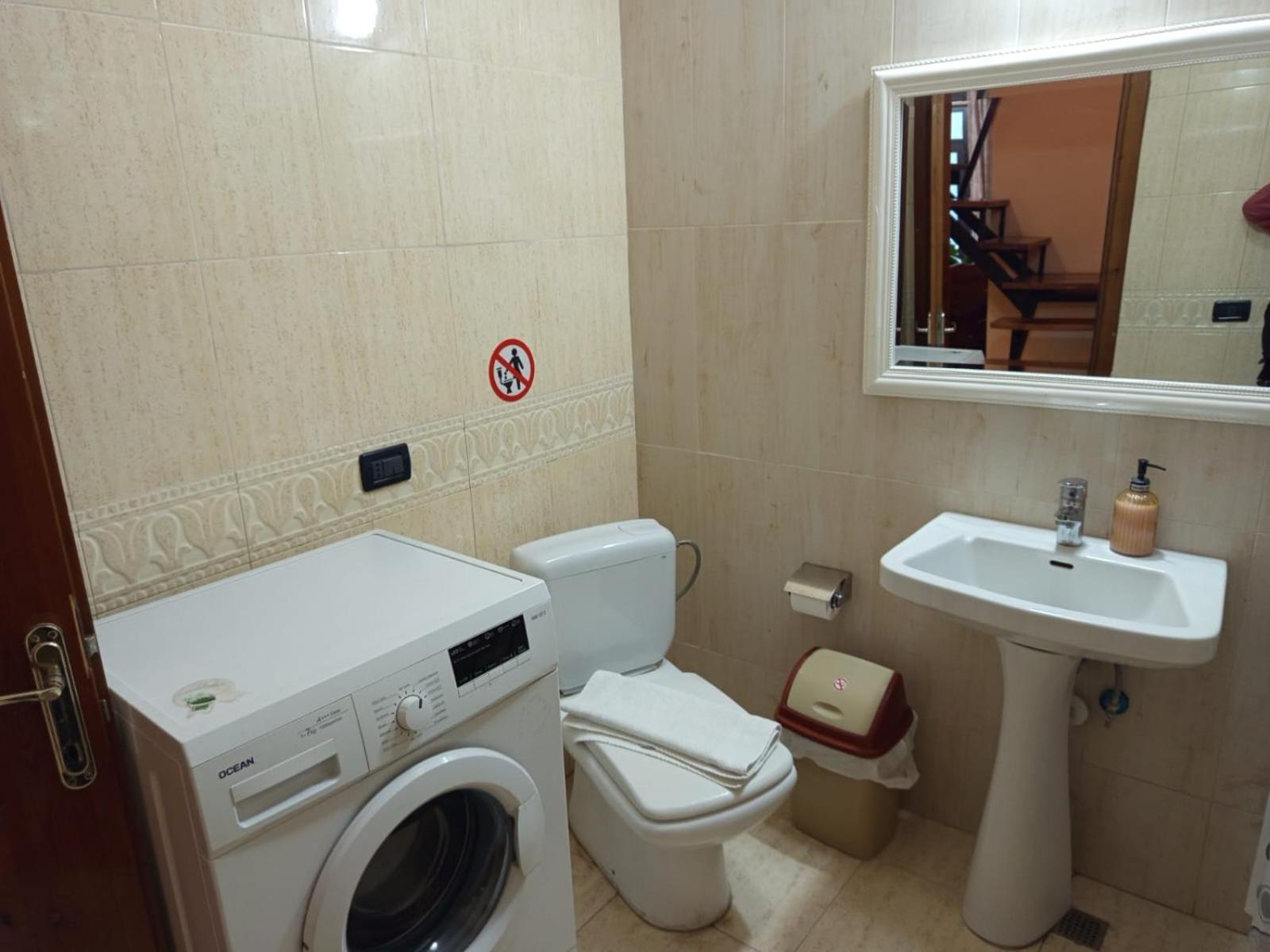 טיראנה Cozy Big Apartment With Balcony מראה חיצוני תמונה