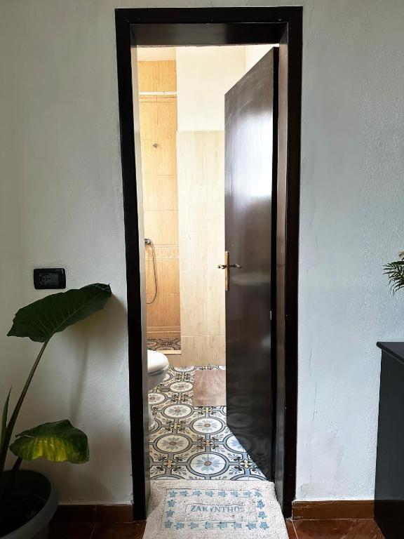 טיראנה Cozy Big Apartment With Balcony מראה חיצוני תמונה