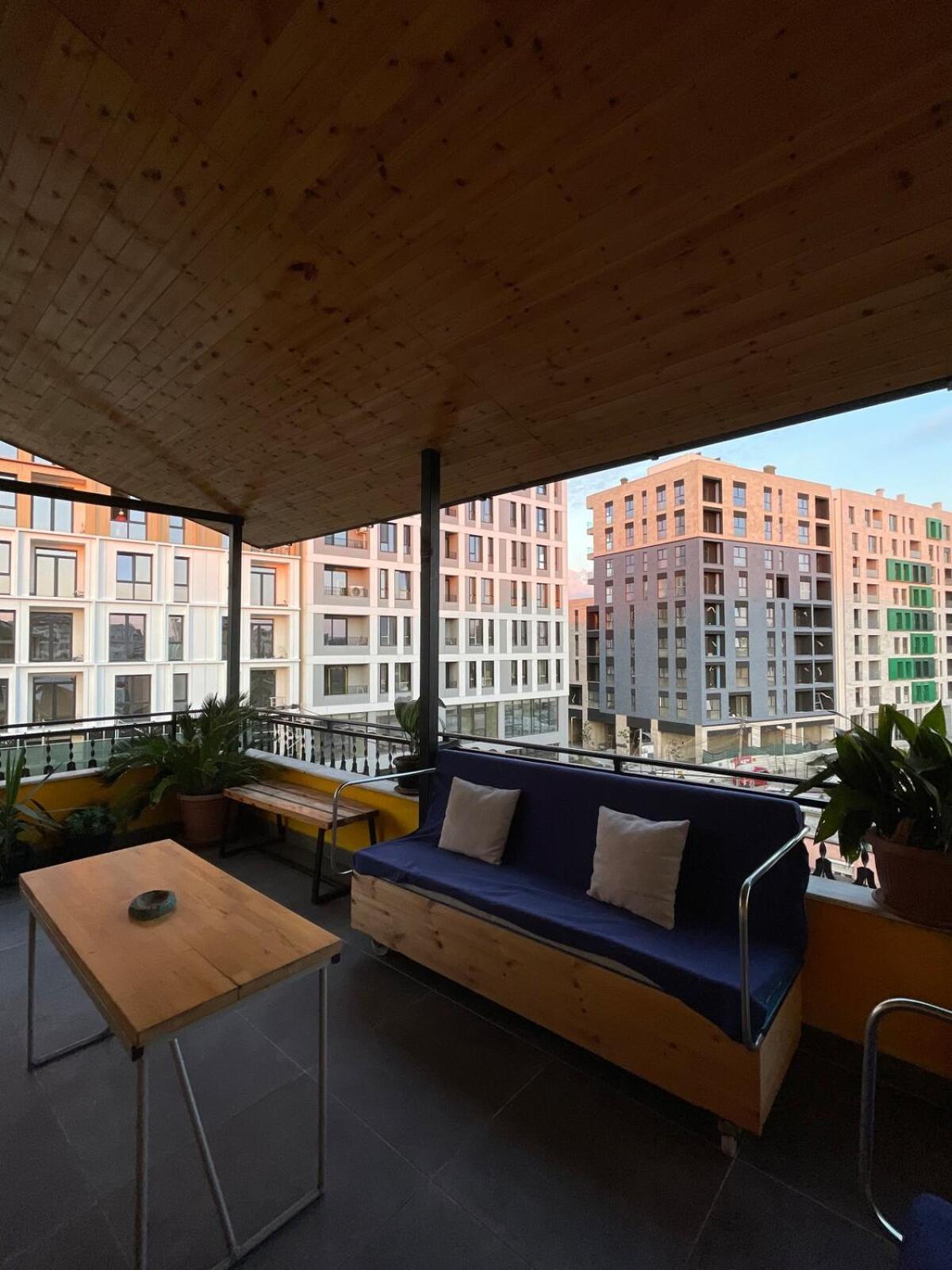 טיראנה Cozy Big Apartment With Balcony מראה חיצוני תמונה