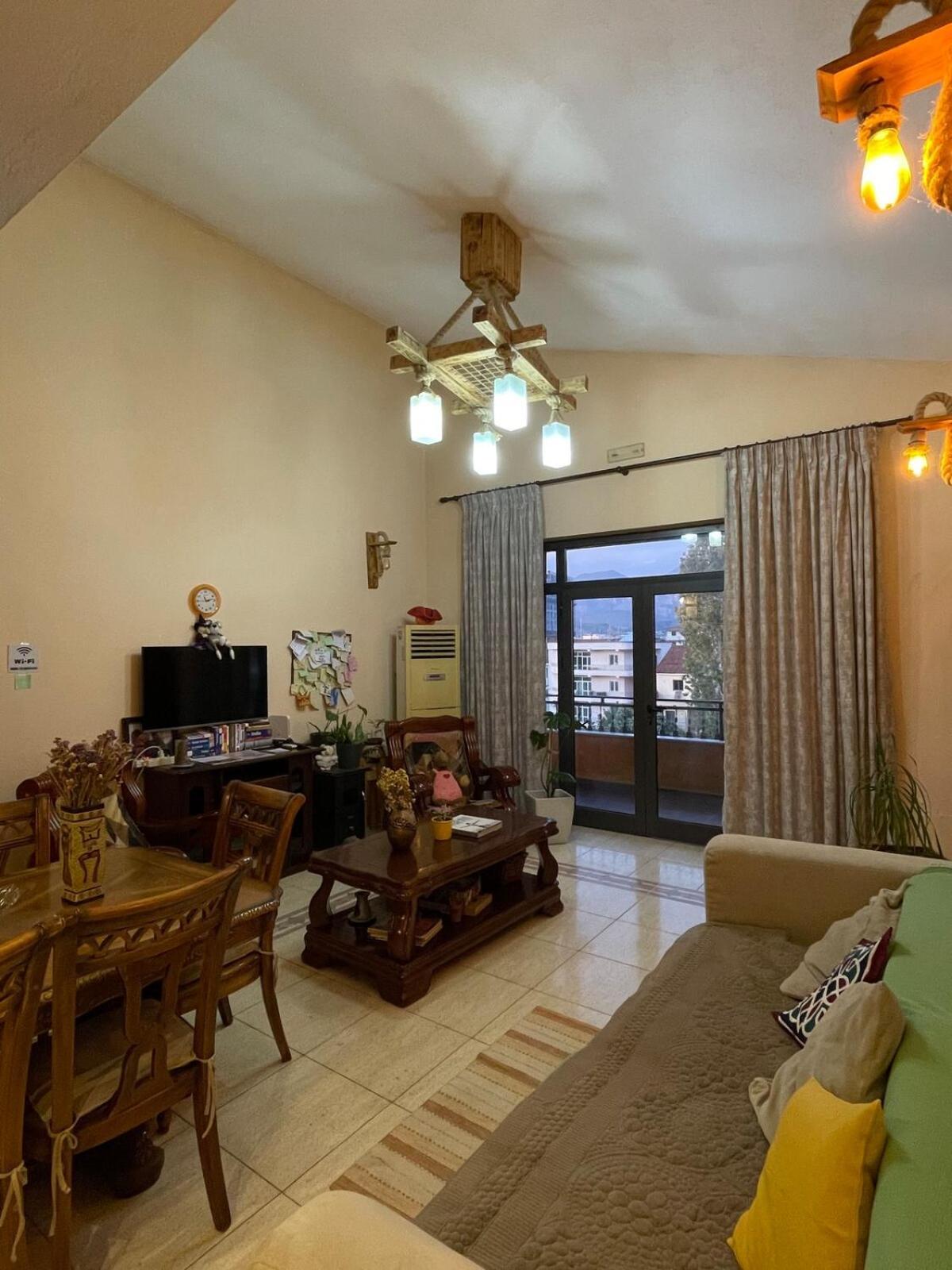טיראנה Cozy Big Apartment With Balcony מראה חיצוני תמונה